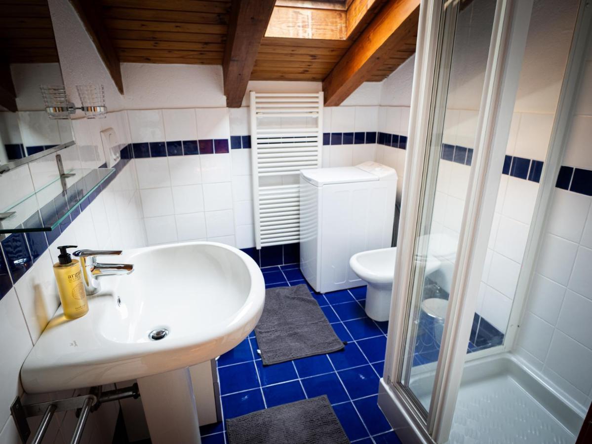 Casa Celesta Appartement Aosta Buitenkant foto