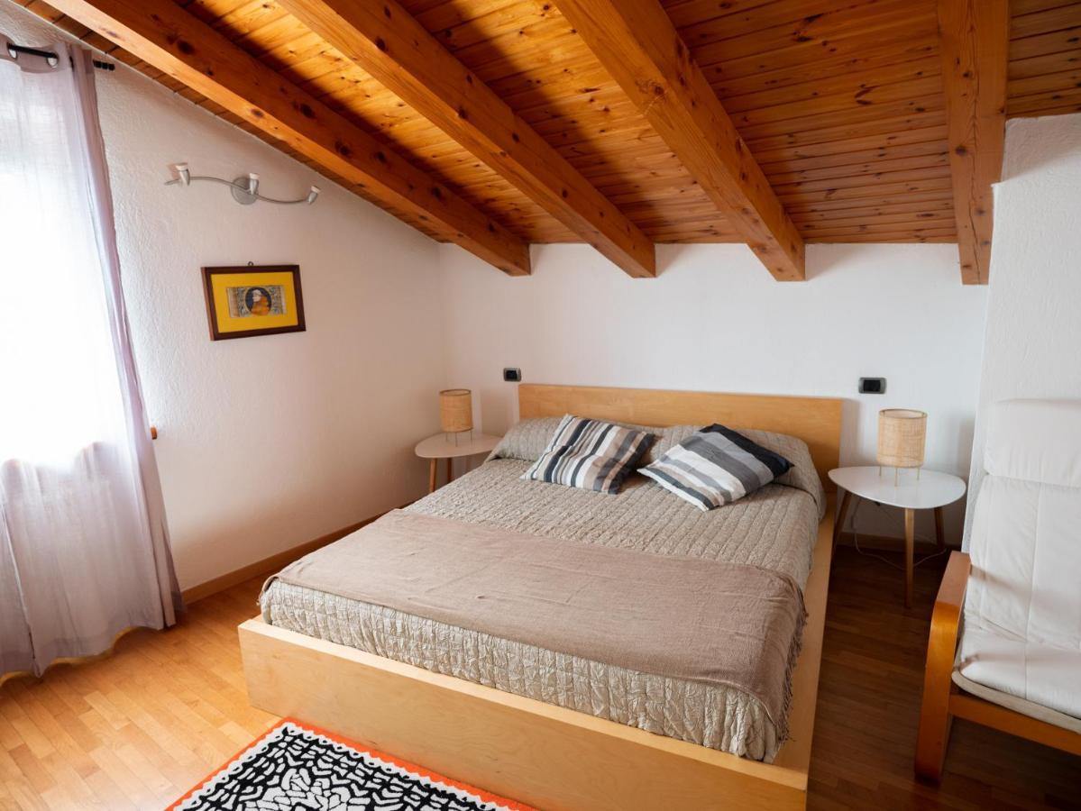 Casa Celesta Appartement Aosta Buitenkant foto
