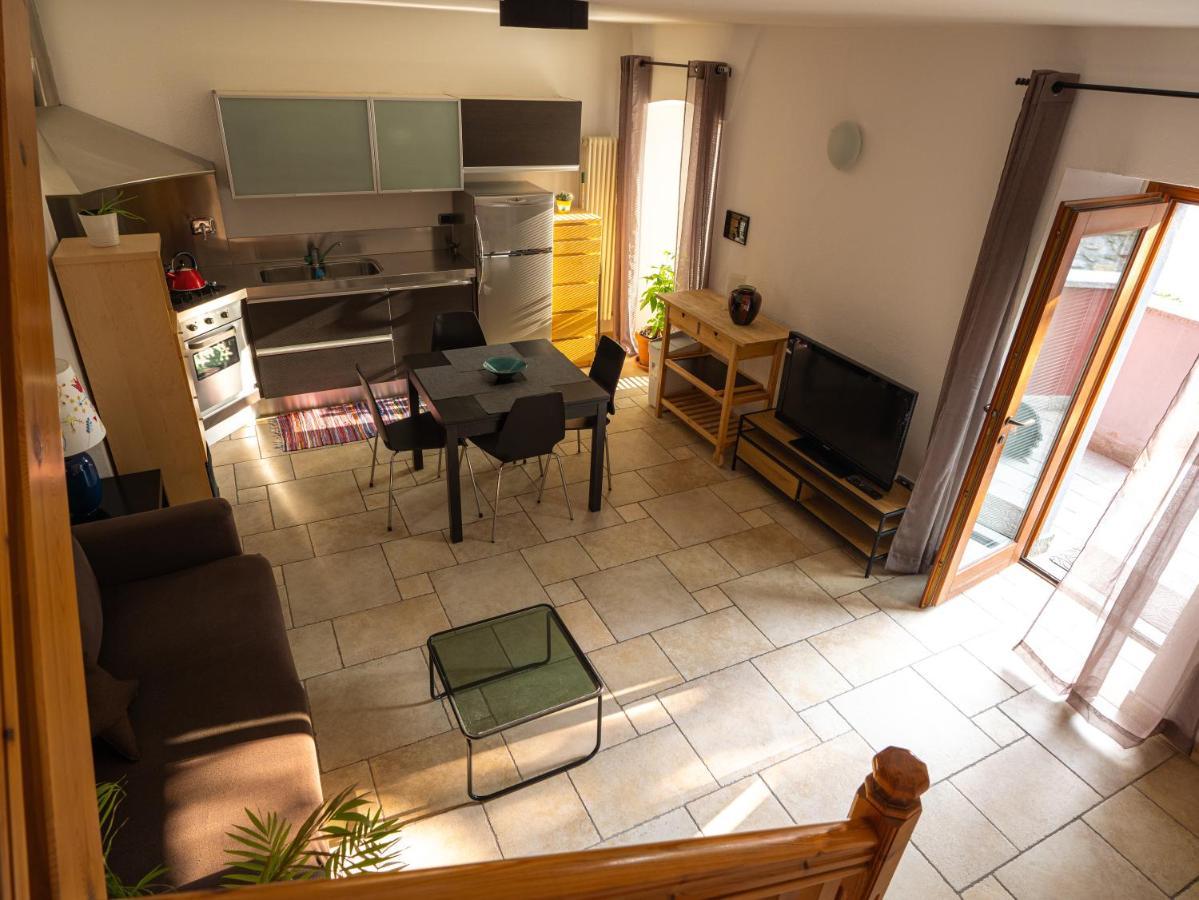 Casa Celesta Appartement Aosta Buitenkant foto