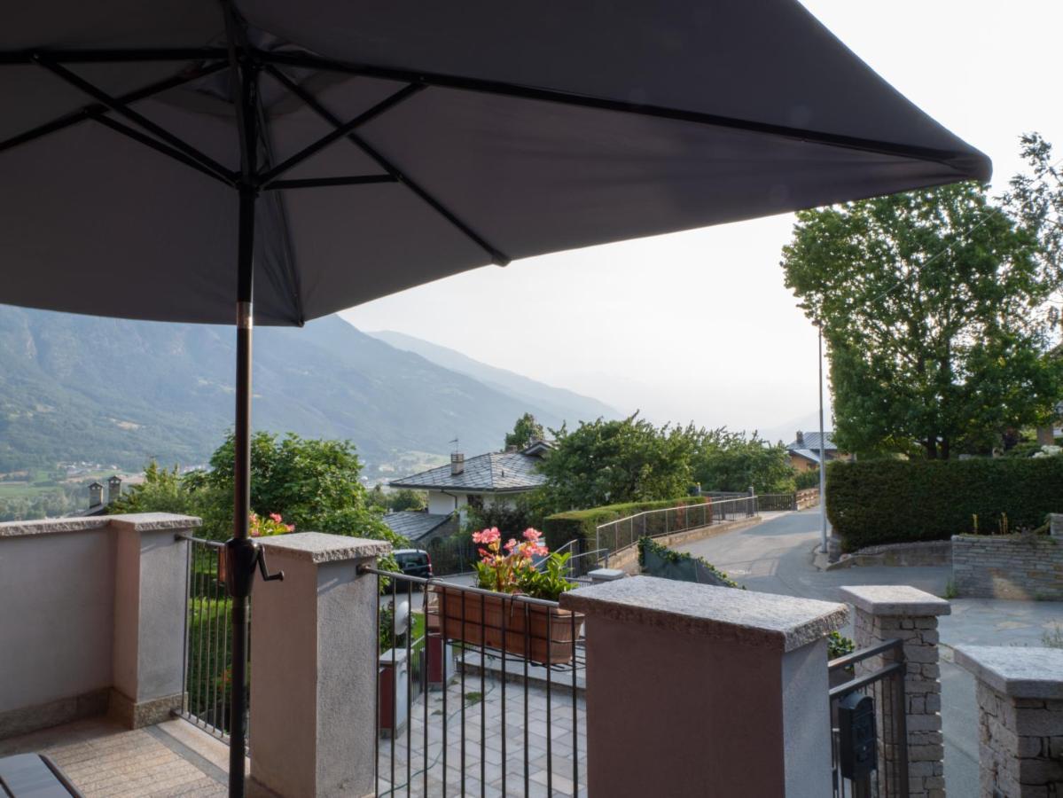 Casa Celesta Appartement Aosta Buitenkant foto