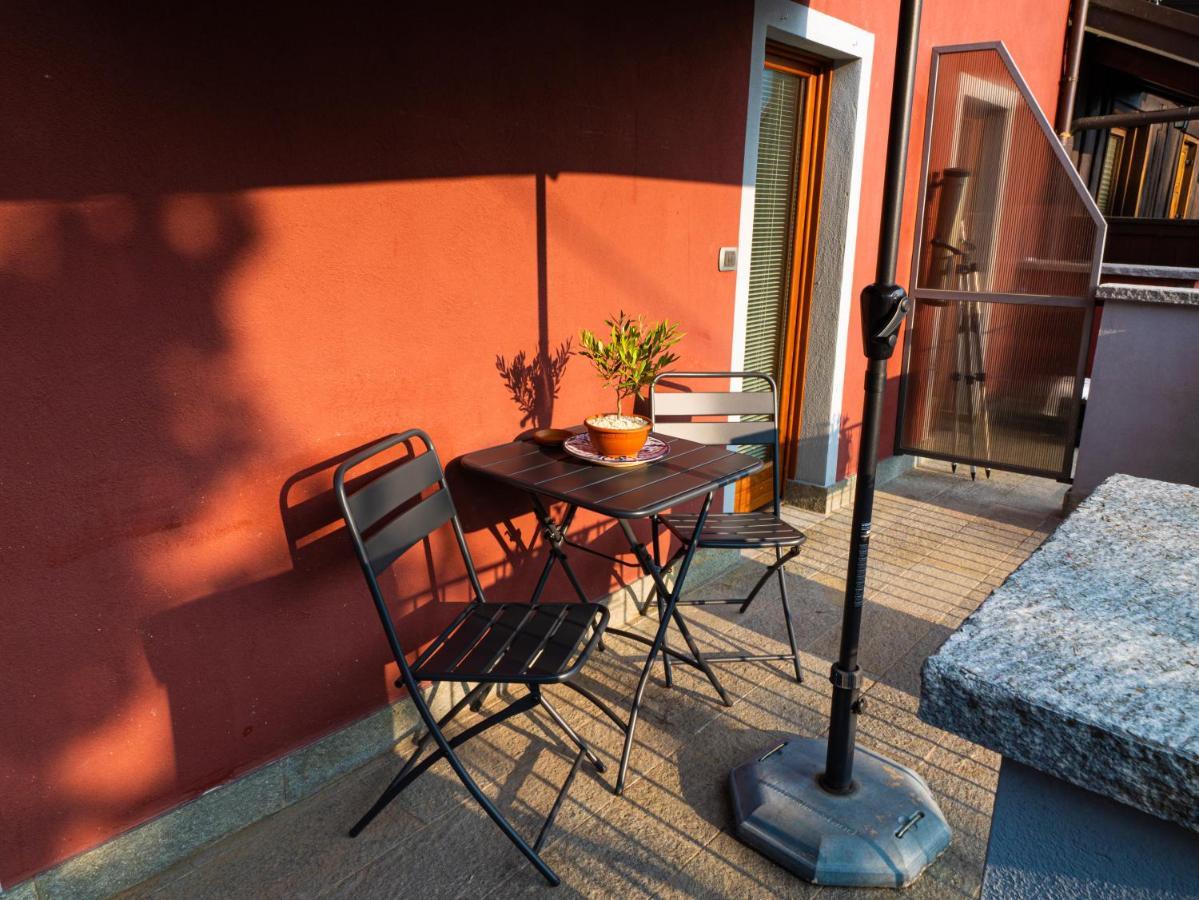 Casa Celesta Appartement Aosta Buitenkant foto