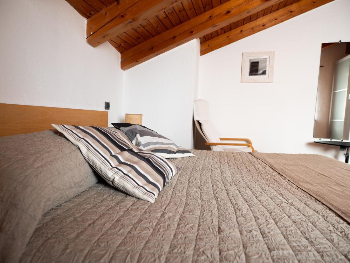 Casa Celesta Appartement Aosta Buitenkant foto