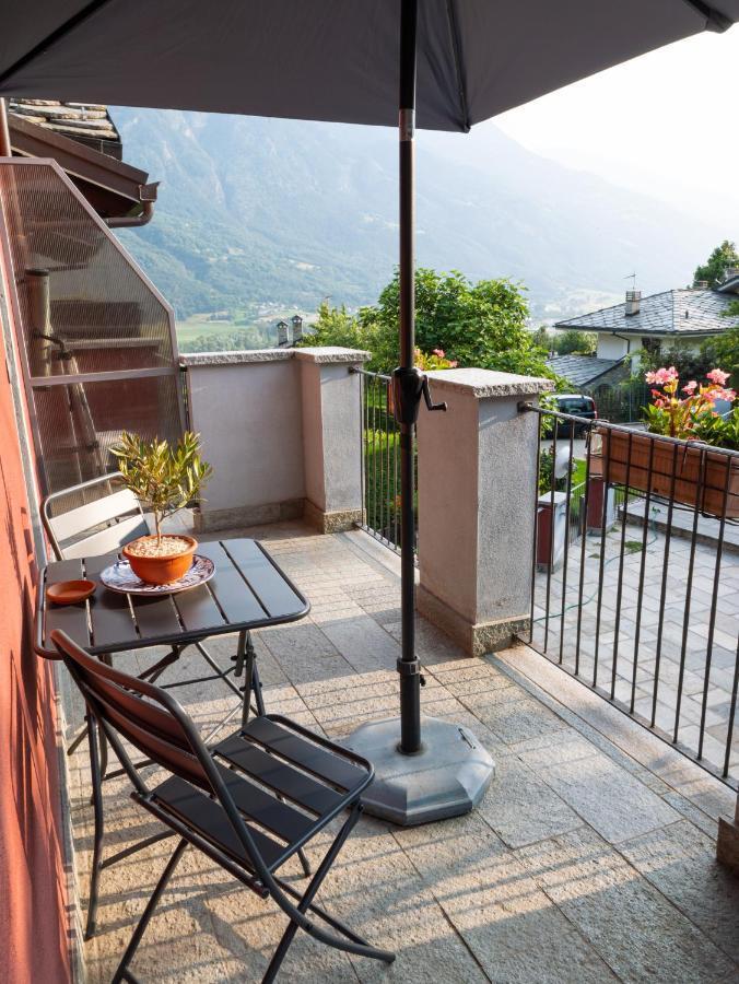 Casa Celesta Appartement Aosta Buitenkant foto